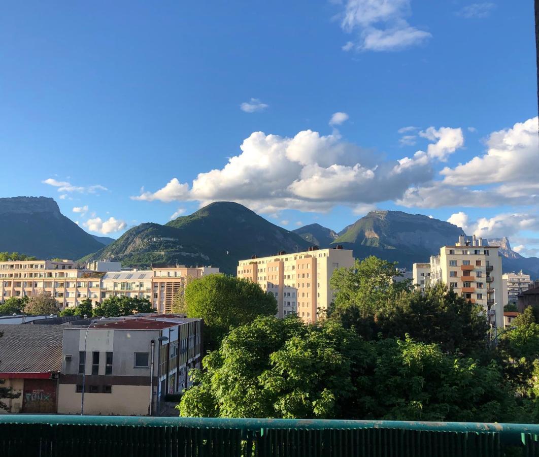 Logement Entier Grenoble Avec Vue Sur La Bastille Appartement Buitenkant foto